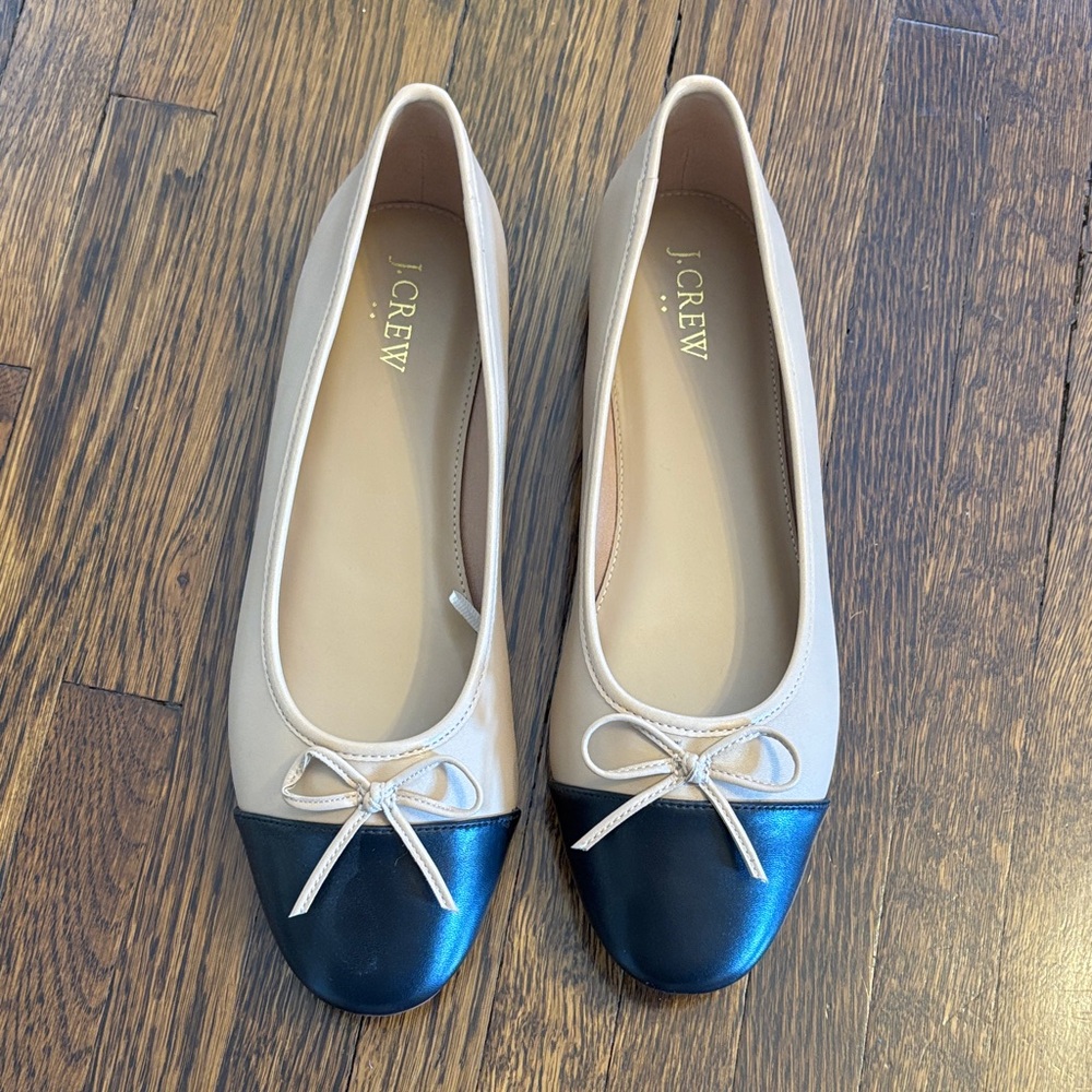 J. Crew Women's Beige and Navy Flats